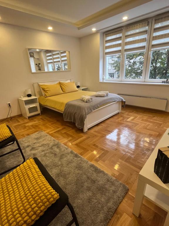 Tesla View Apartment - 4