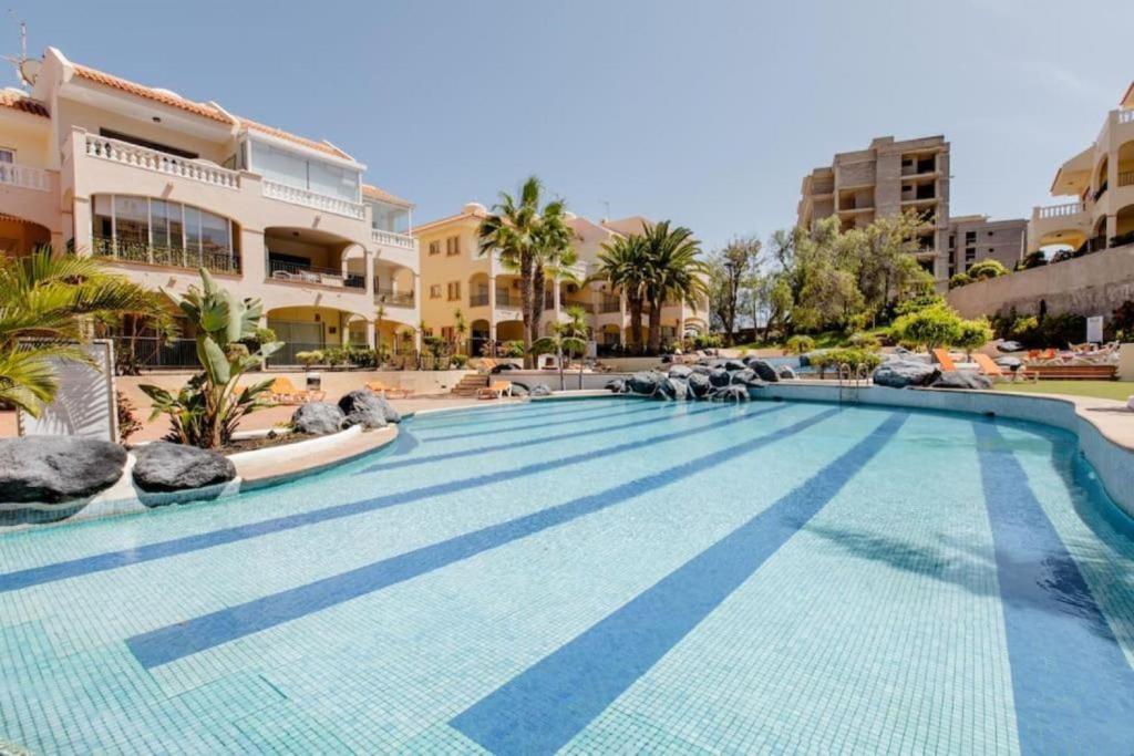 Book Inn Golf Park Sunny Cozy Apartment near the Ocean with large double terraces, fiber WIFI, 3 pools, bbq Tenerife South - 1