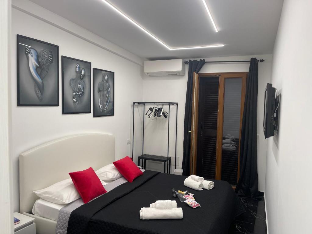 Lux House Naples Airport - 2
