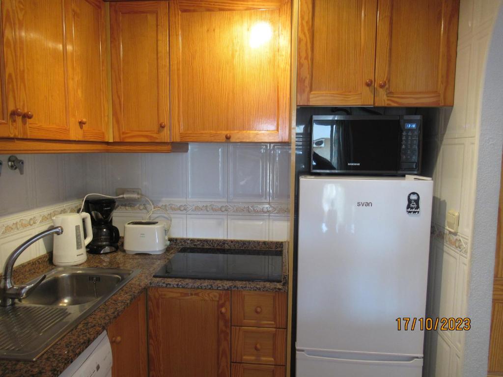 Playa Paraiso - Penthouse Apartment - Secure Free Parking and WiFi - 5