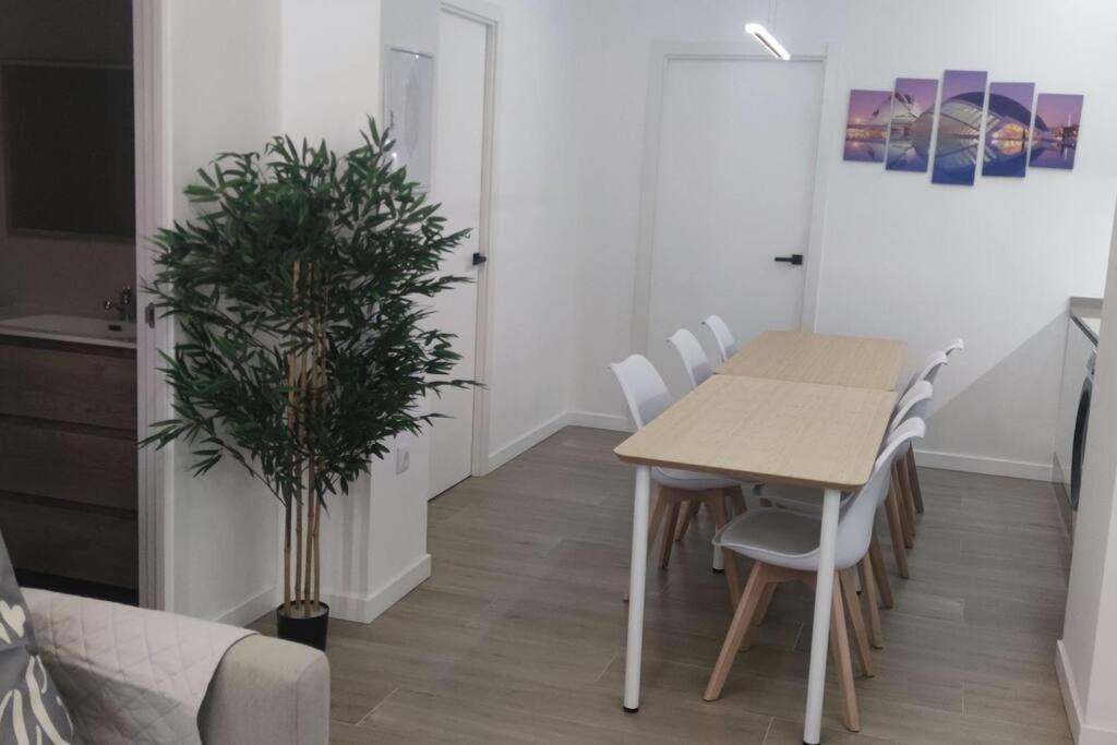 Apartamento 4 habitaciones 2 baños Ciudad de las Ciencias VT-55209-V - 4