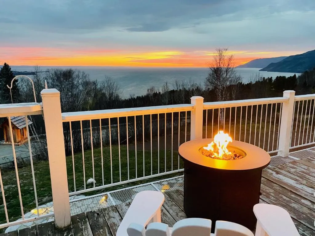 Auberge Cap aux Corbeaux, hotel in Baie-Saint-Paul