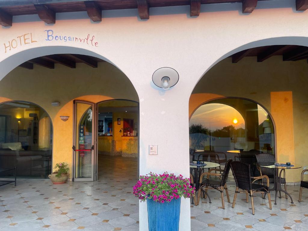 Hotel Bougainville - 3