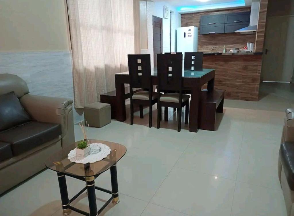 Casa cómoda e independiente - 4