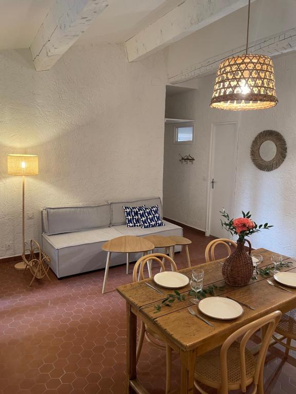 Sole Mio, T2 avec loggia et petit aperçu mer - 5