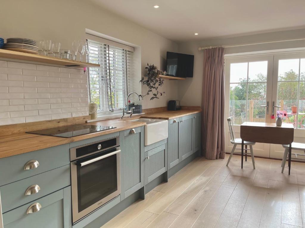 Cobblers Lodge, Lyme Regis photo 3