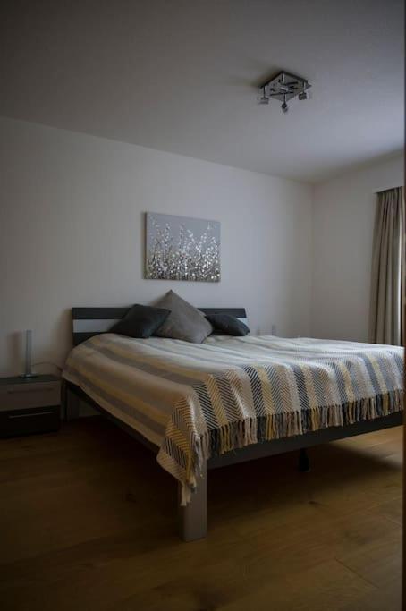 Moderne 2-Zimmer-Wohnung in Albinen mit Aussicht - 2