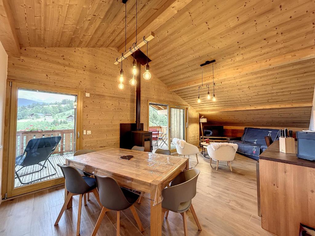Appartement neuf avec vue Mont Blanc, parking et wifi à Combloux - 2