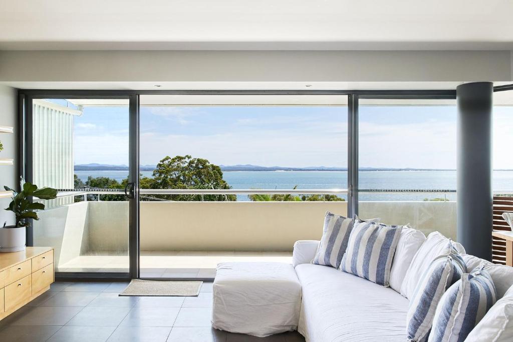 Sundance, Nelson Bay