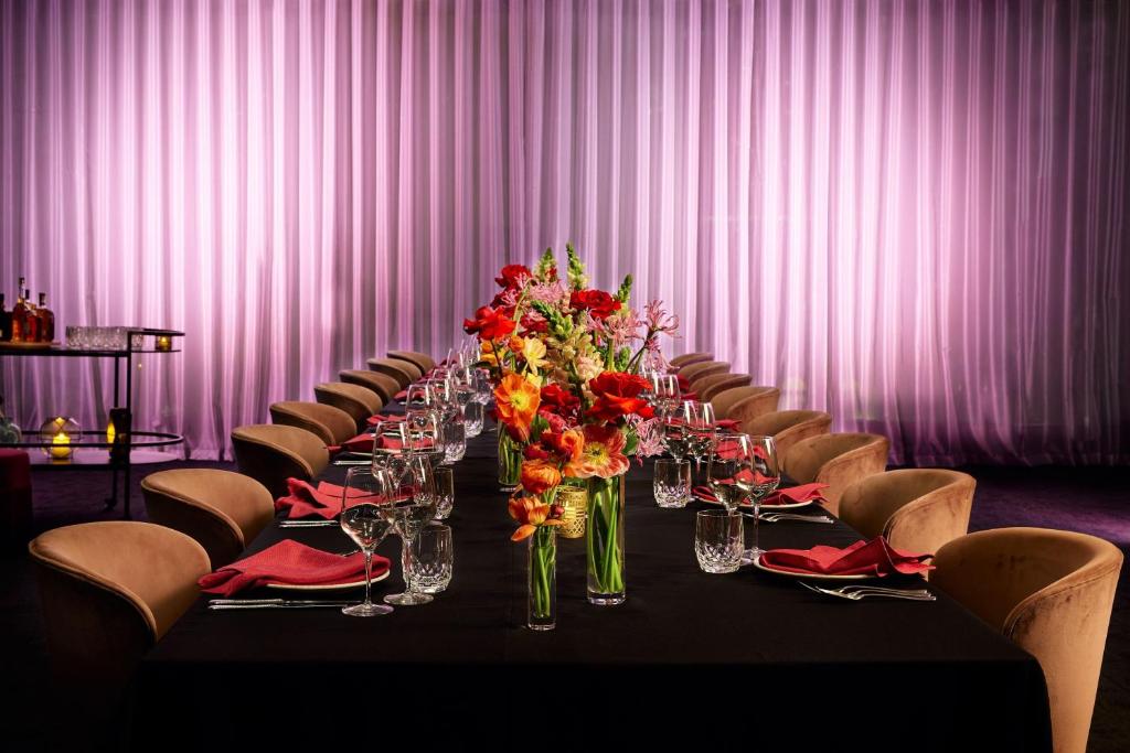 W メルボルン (W Melbourne) 会議室