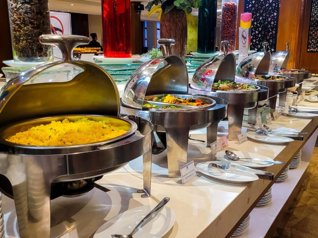 Comida y bebida