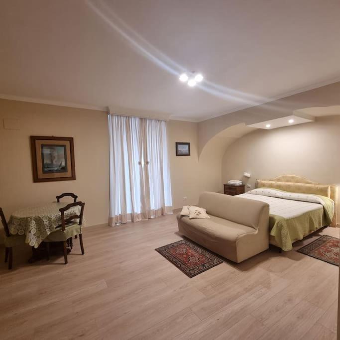 Toledo's Rambla Casa Vacanze - 1