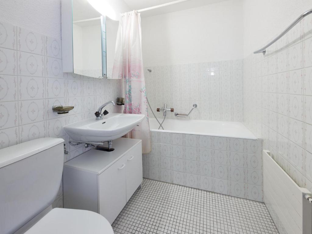 Studio Dixence 219 by Interhome - 4