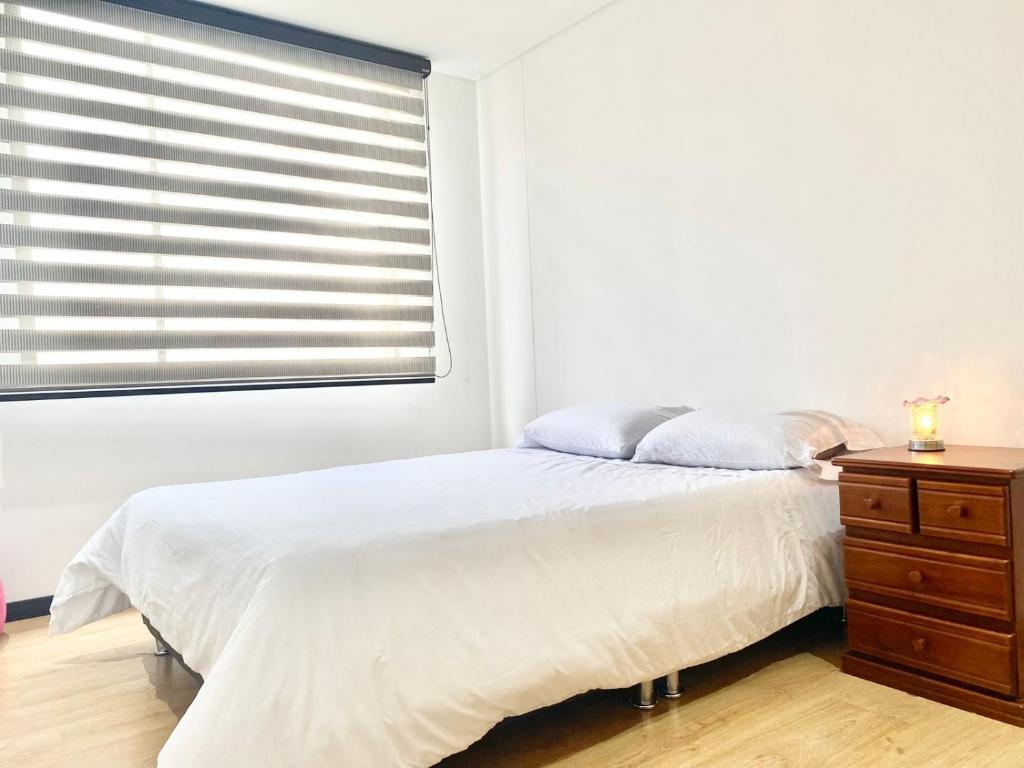 Apartamento Park Way Bogotá Embajada - 3