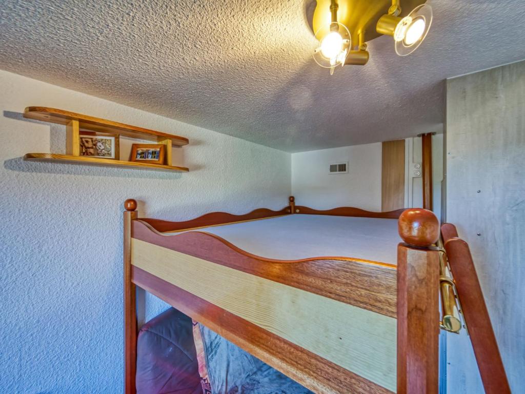 Studio Vostok Zodiaque-93 by Interhome - 4