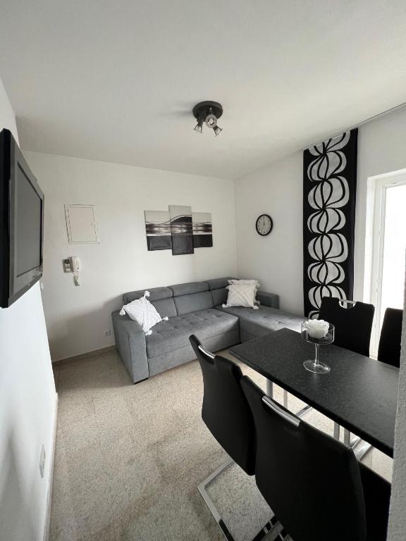 Apartment in Crikvenica with sea view, balcony, air conditioning, WiFi 3492-1, Crikvenica