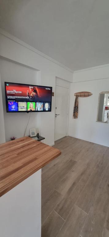 Depto 2 Ambientes 55M2. Balcon a la Calle - 3