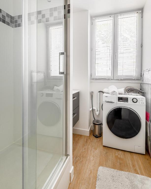 1 bedroomed Apartment Repos - 3