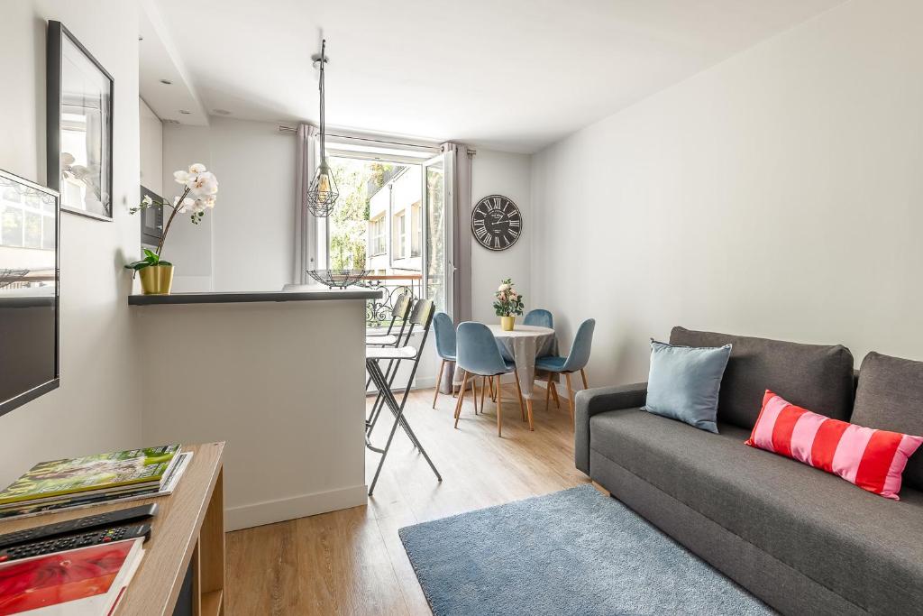 1 bedroomed Apartment Repos - 5