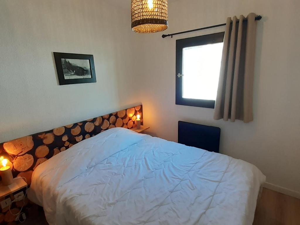 Appartement rénové 2 pièces pour 4 personnes, idéalement situé près des pistes et commerces - FR-1-265-322 - 4