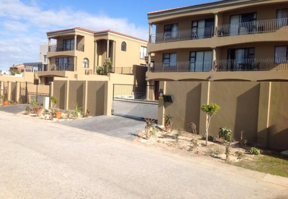 Pilbara Beachfront Self-catering Apartments