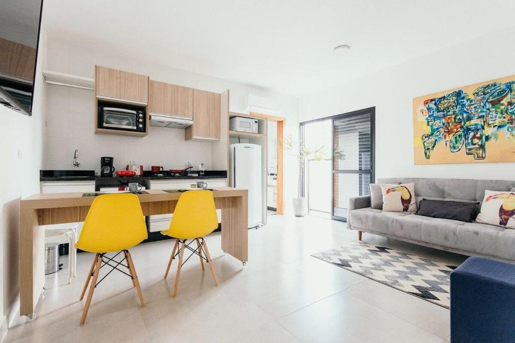Apartamentos modernos e aconchegantes no centro.