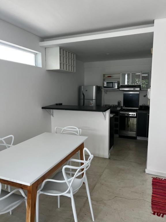 Departamento Entero con Terraza y Parrilla 3 ambientes - 3