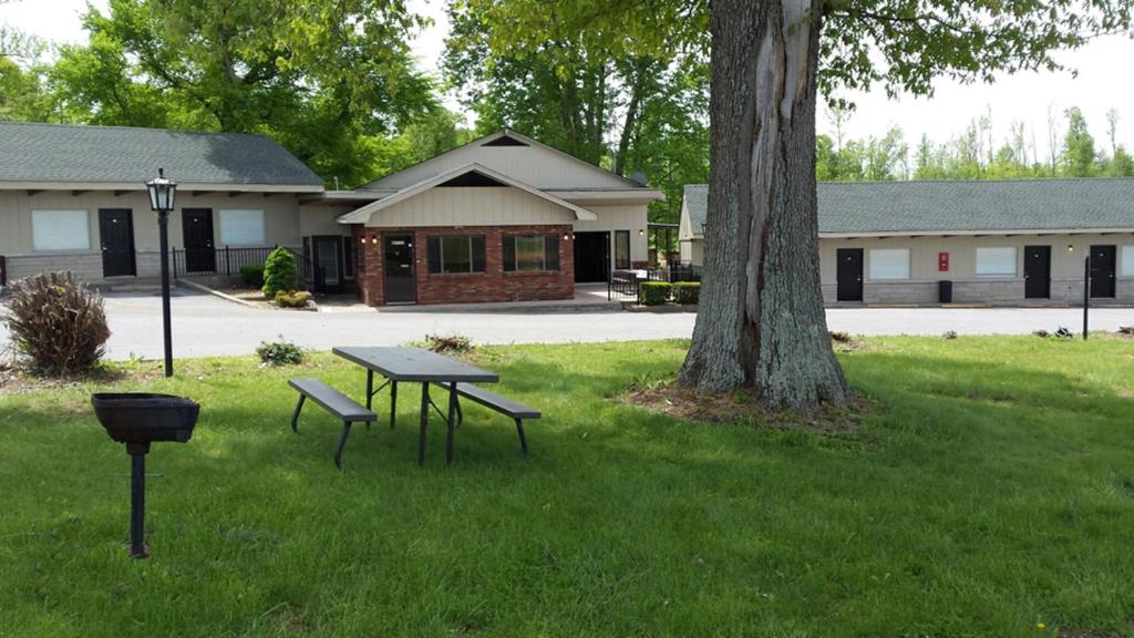Kentucky Lake Inn, Calvert City (KY) 2024 Updated Prices, Deals