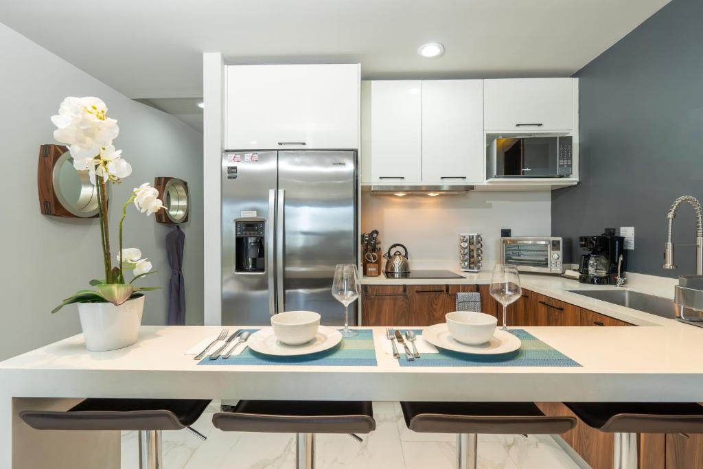Beach Access, 4 Beds, 2 Bedroom, 2 Bath, Quadrant 4107 - 4