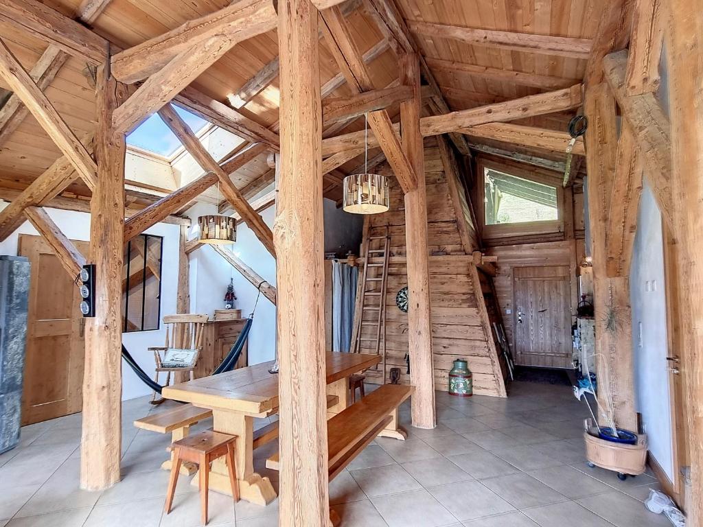 Bel Appartement à Cordon avec Vue Mont Blanc, Terrasse et Parking - 3