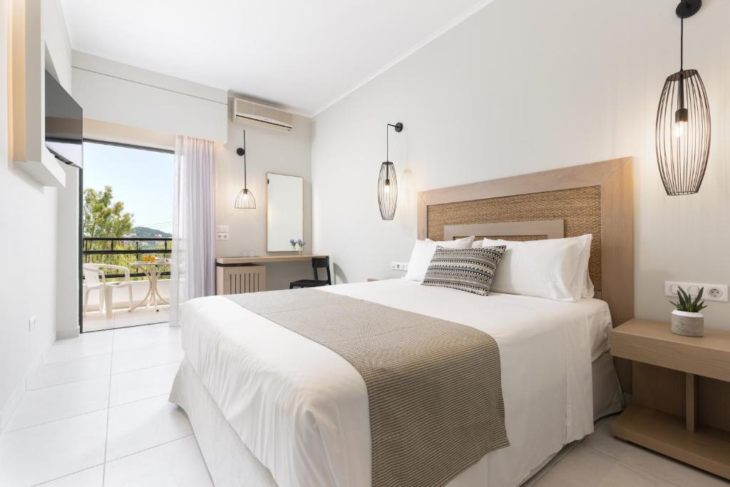 パラダイス ホテル コルフ (Paradise Hotel Corfu)