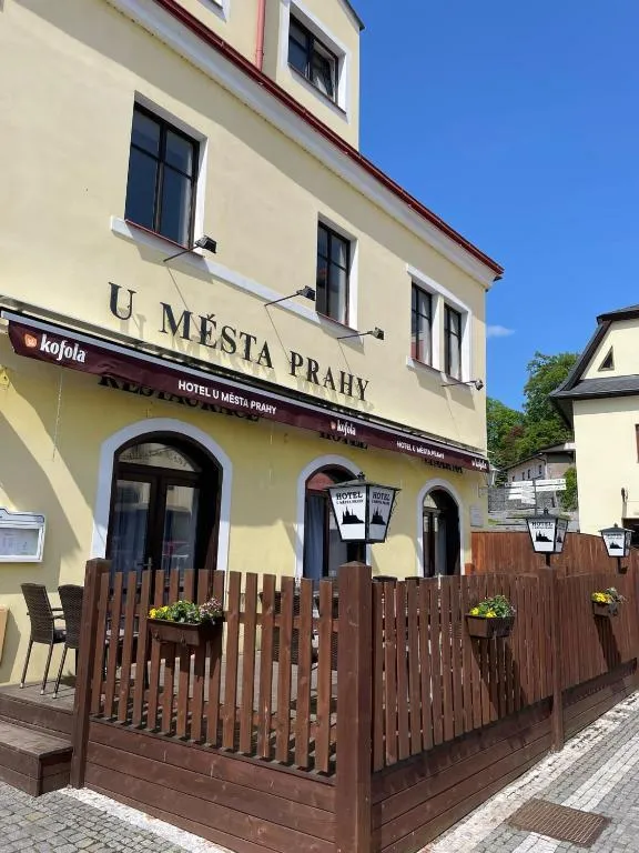 Hotel U města Prahy Náchod，位于纳霍德的酒店