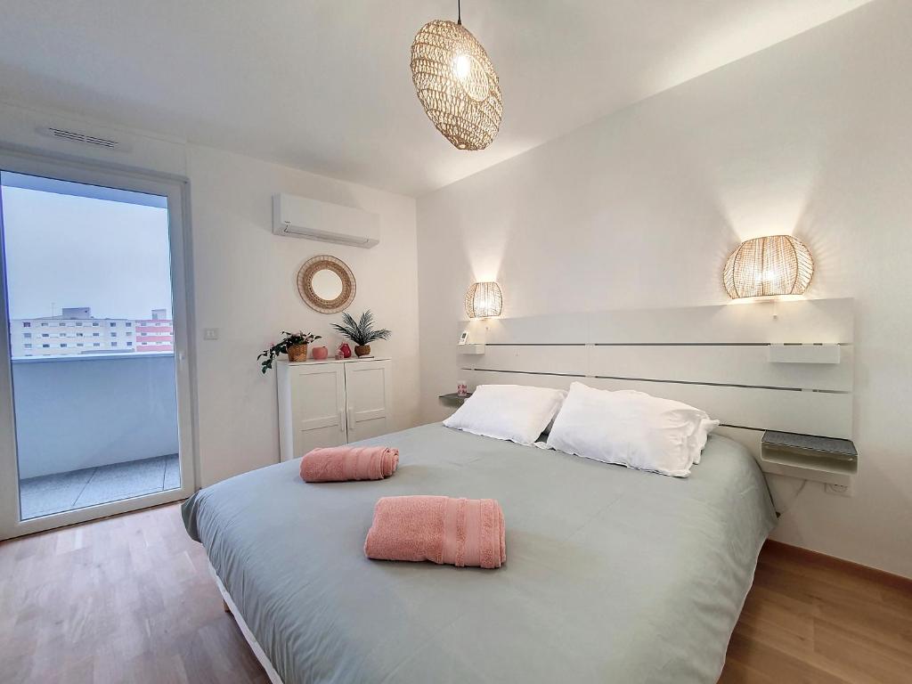 SAGLIO - Neuf - SPA - Parking - Tram - Proche Centre - Tout confort - 5