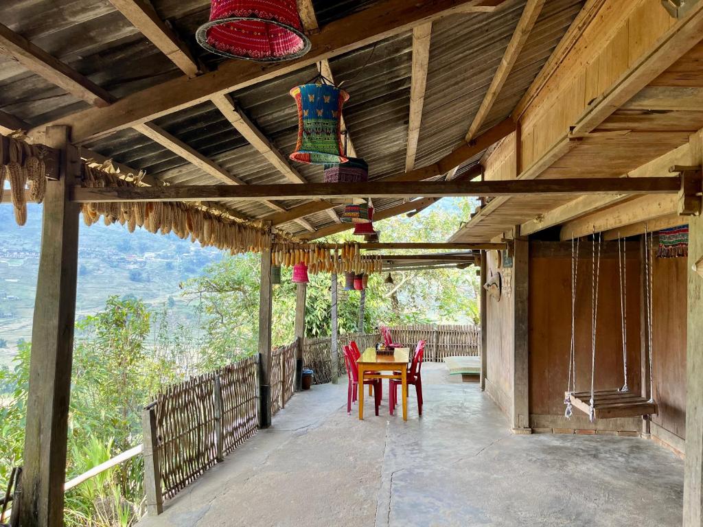 SaPa Big Tree Hmong Homestay