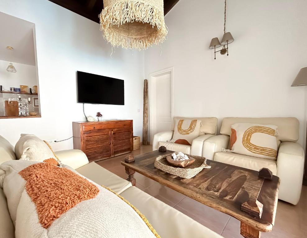 House BOHO PALM with PRIVATE HEATED POOL and garden, 3 bedrooms, Wi-Fi - 5
