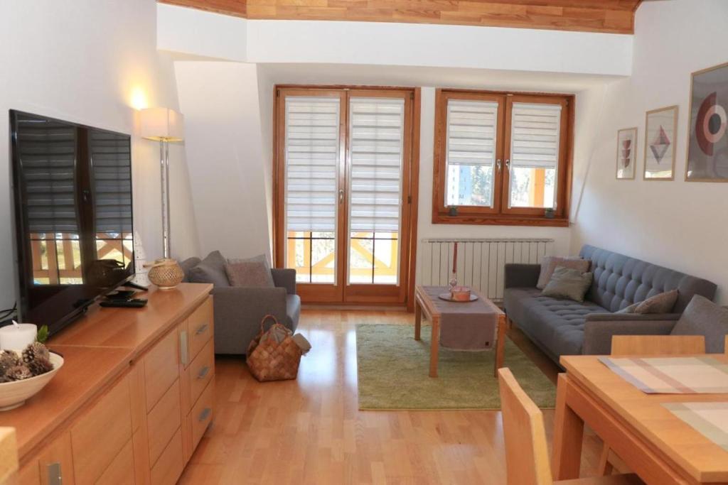 Private Apartment Nina - Aparthotel Vučko - 4