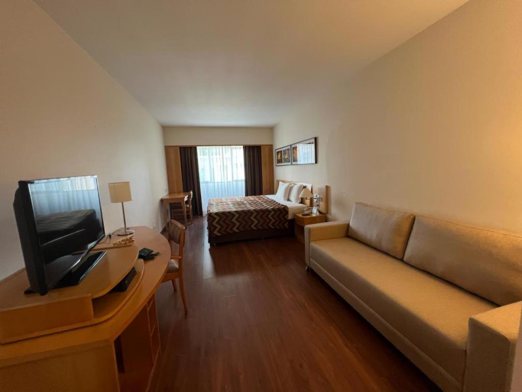 Hotel Alphaville