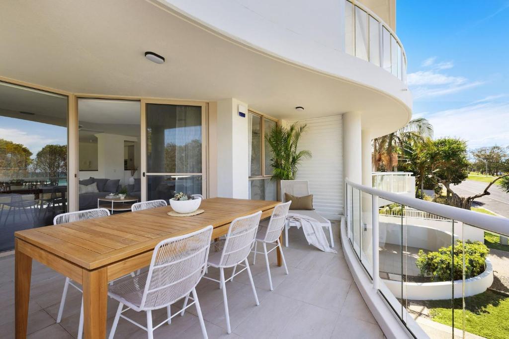 Oceanfront Byron Palms - 2 BR Main Beach apartment, Byron Bay