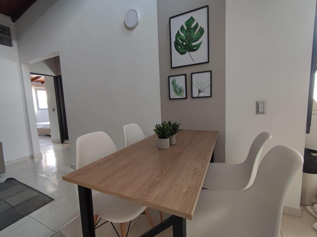apartamento comodo, iluminado, cerca al estadio y la estacion del metro, Medellín