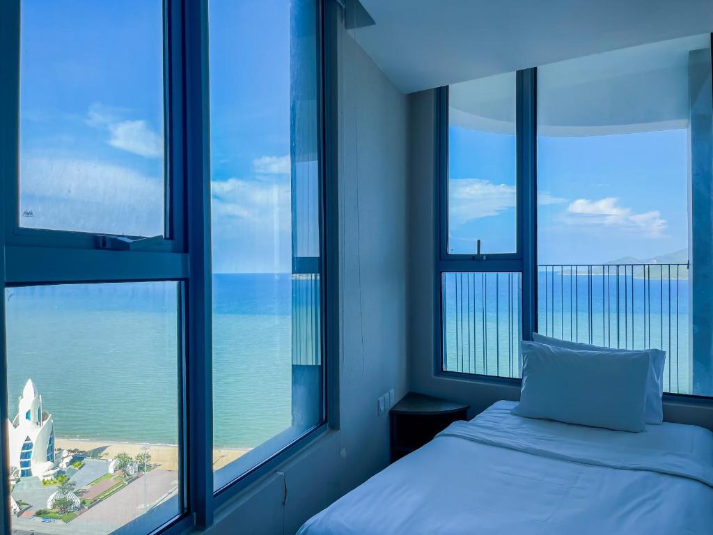 Luxury Seaview Panorama Nha Trang by Luna