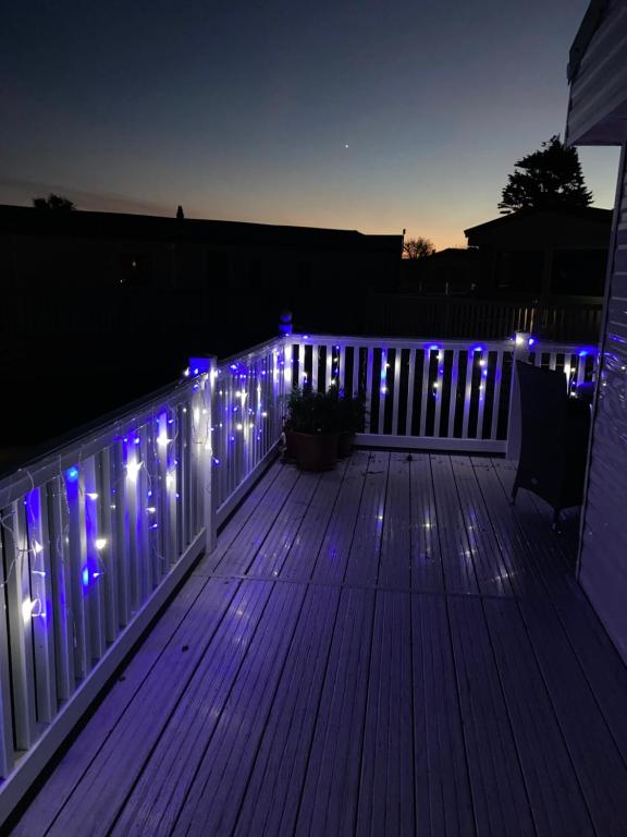 B3 Sunny Tides, Brixham photo 8