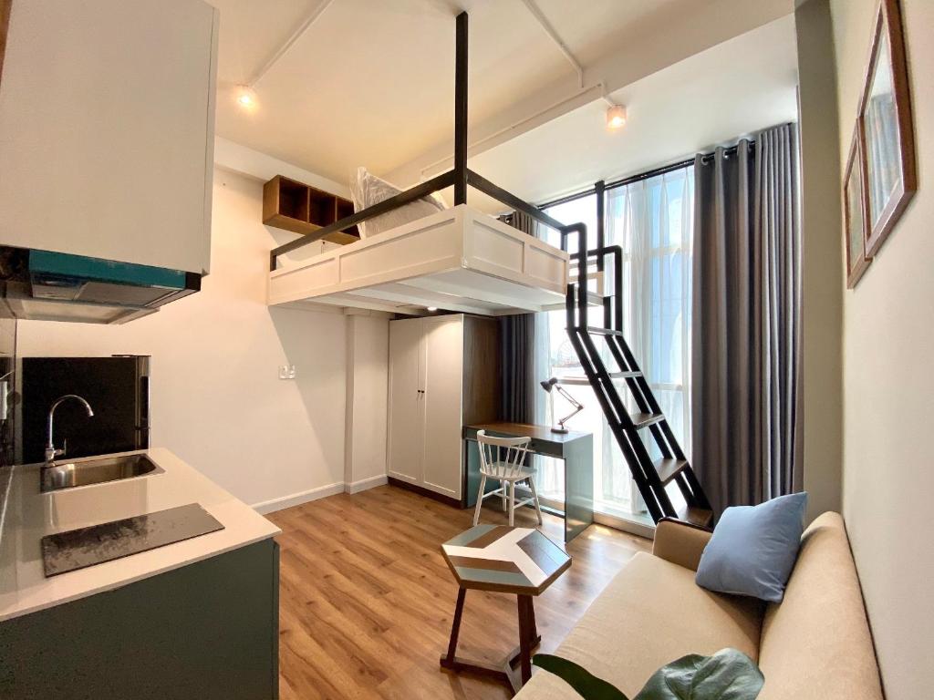 8 minutes walking to Nguyen Hue, Fast Wifi, check-in 24/7