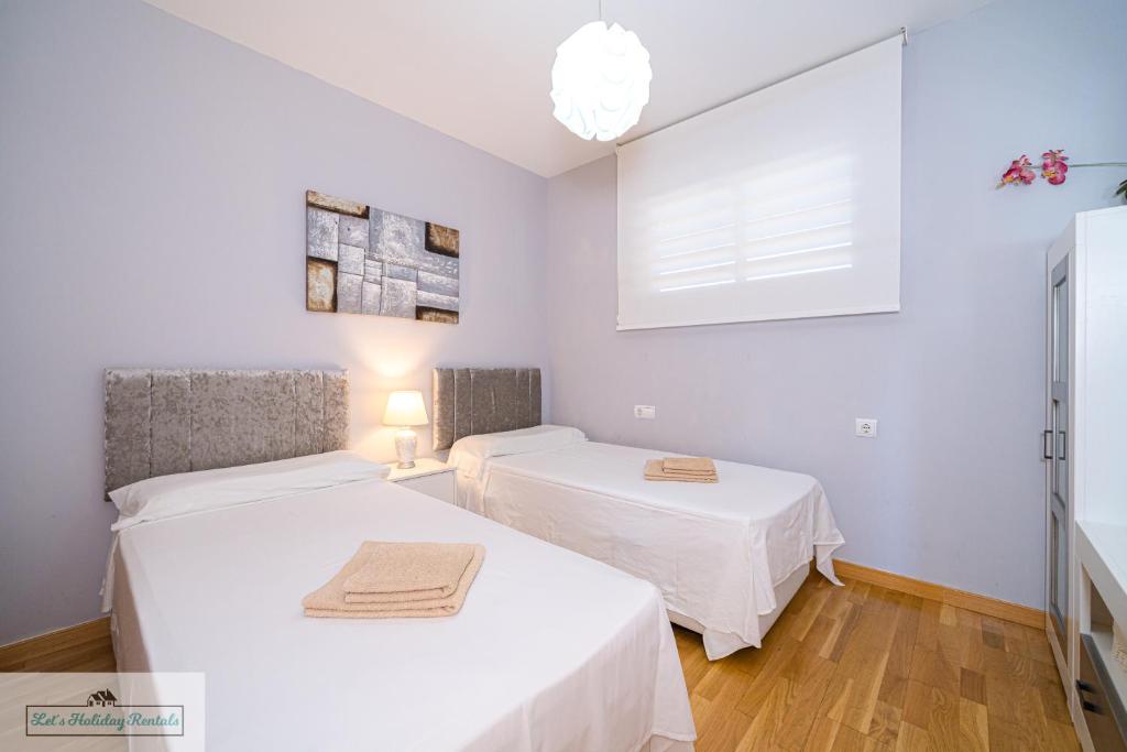 Luxury 2 Bed 2 Bath Apartment with pool - 2