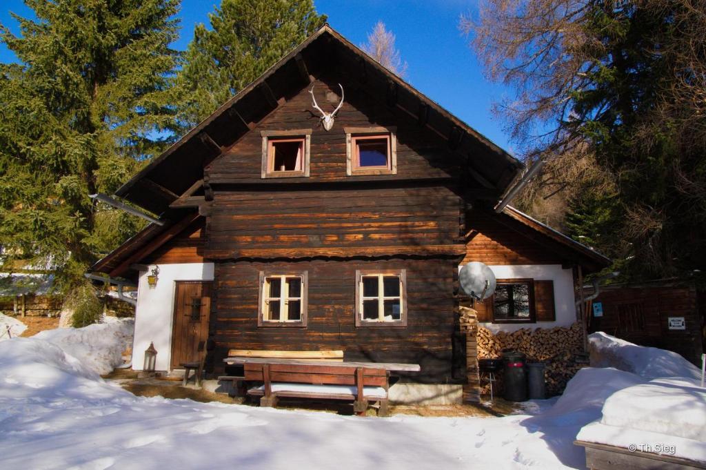 Falkert-Hütte „Beim Almöhi" - 4