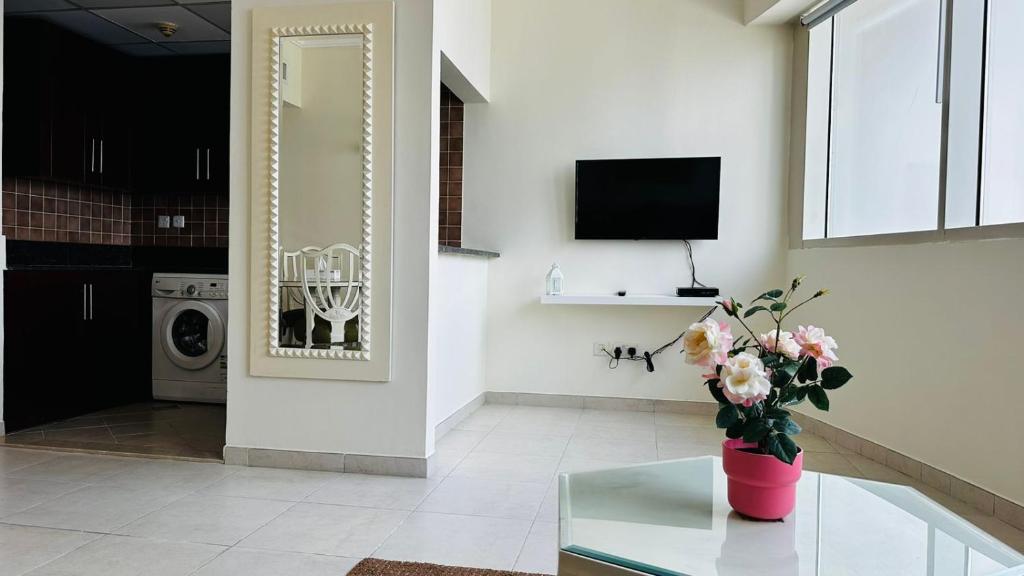 Lakeshore Towers, Cluster Y , JLT, 1BHK, Dubaj