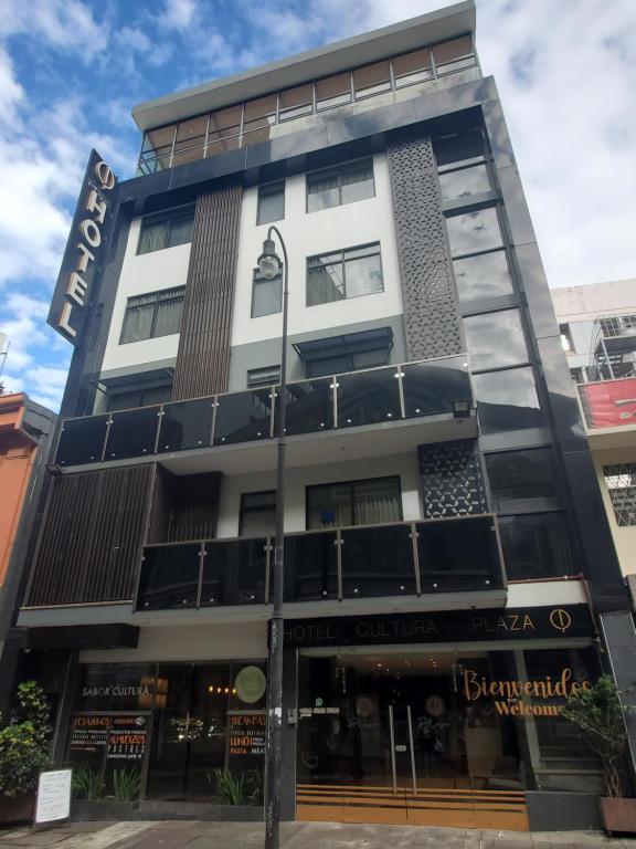 Exterior view, Hotel Cultura Plaza in San Jose