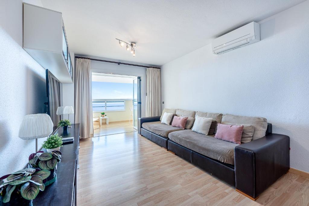 797 HOLIDAY RENTALS- Espectacular piso para 6 con vistas al mar - 2