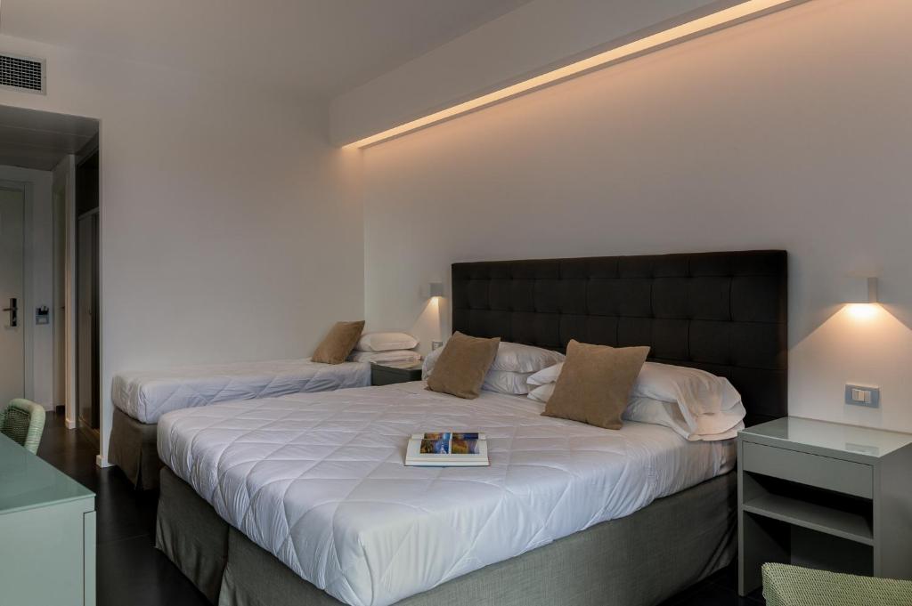 Rada Siri — Hotel rooms in Montepaone Lido, Calabria