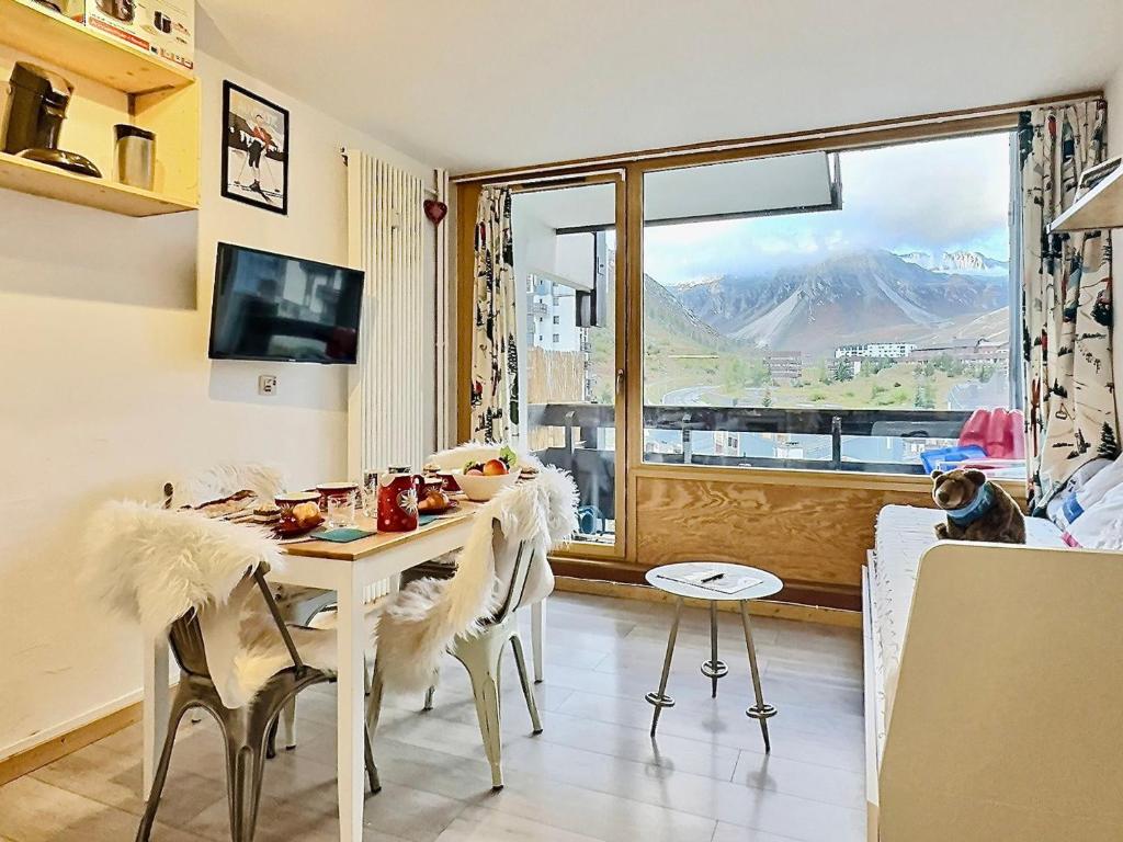 Studio cabine avec balcon Sud à 5 min des pistes, wifi inclus - FR-1-411-905 - 1
