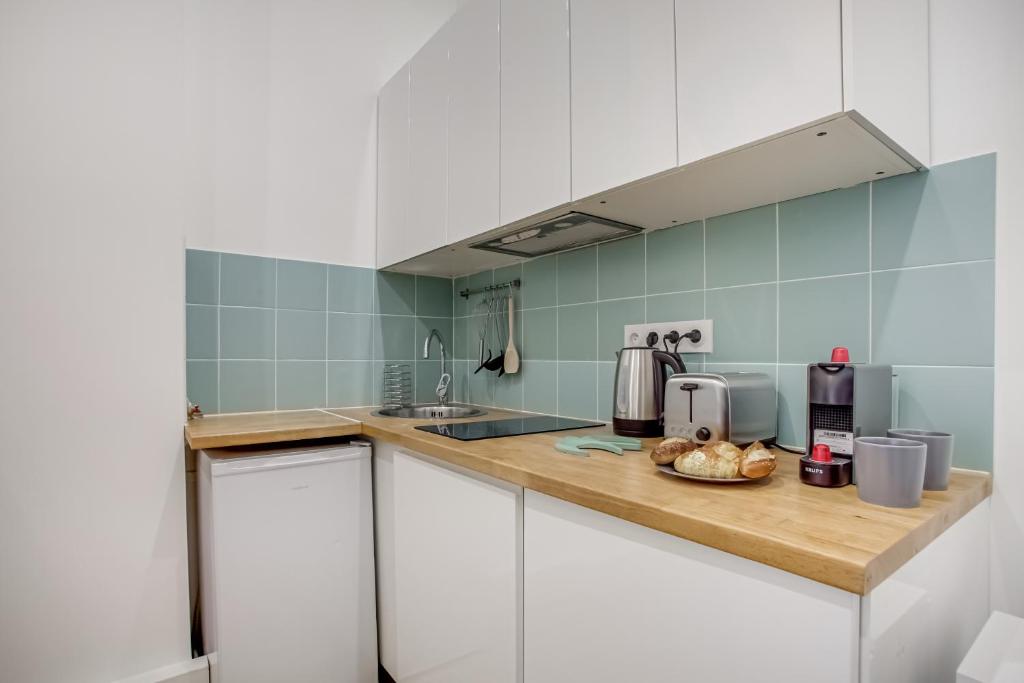 Tiny Duplex with Sauna in the 11 - 3